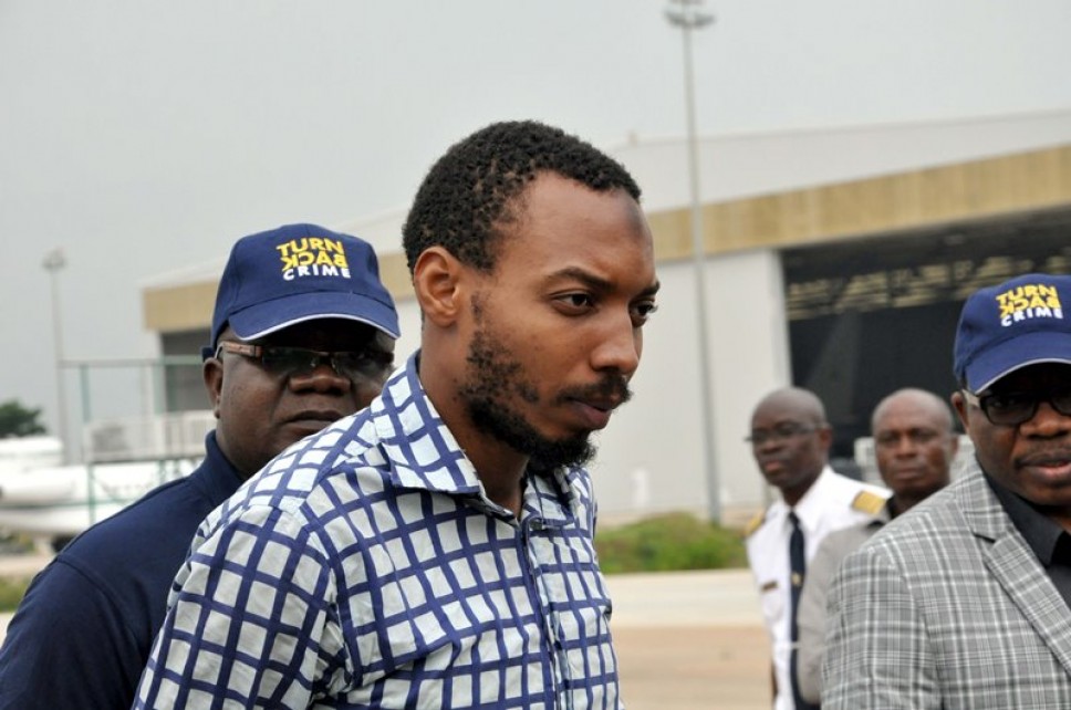 Suspected Nyanya bomber, Ogwuche, arriving Nigeria
