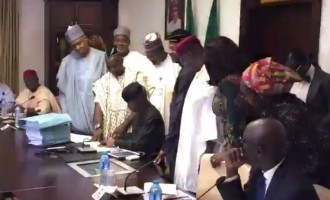 The moment Osinbajo signed 2017 budget