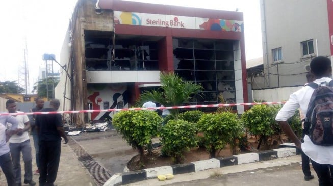 Angry Truck Drivers Burn Diamond Bank, Sterling Bank Angry Truck Drivers Burn Diamond Bank, Sterling Bank