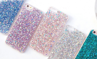 ALERT: Glitter iPhone cases ‘causing skin burn’