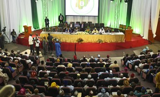 Confab wants government shut down for budget impasse