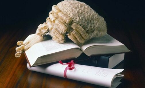 Lawyer slumps, dies in court