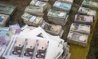 Naira loses 1.5k against dollar