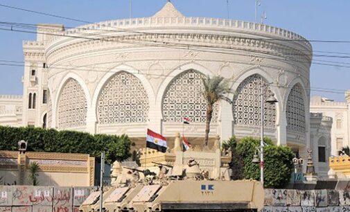 Explosion kills colonel at Egypt presidential palace