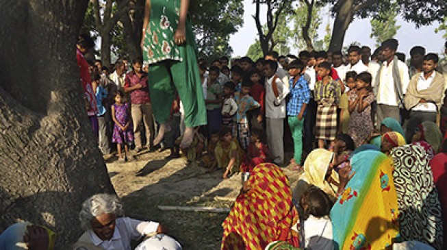 Pakistani woman gang-raped, hanged to death