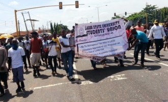 LASU students turn down Fashola’s fee reduction