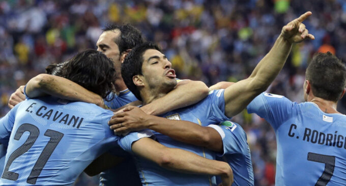 Half-fit Suarez pushes England closer to World Cup exit