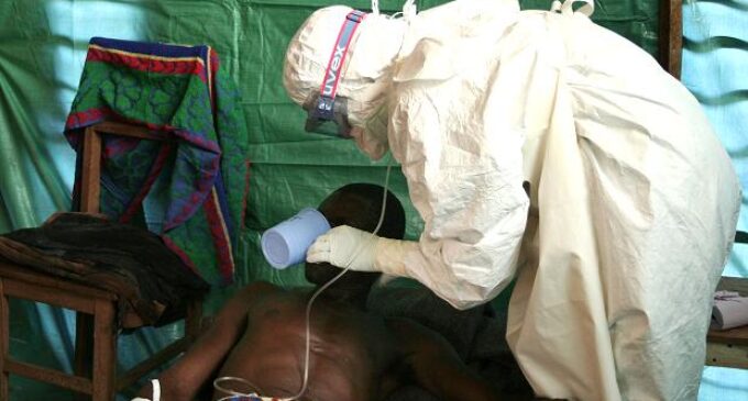 Liberia shuts its borders against Ebola