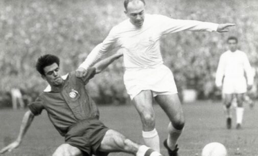 Di Stefano, the man who played for three countries, dies at 88