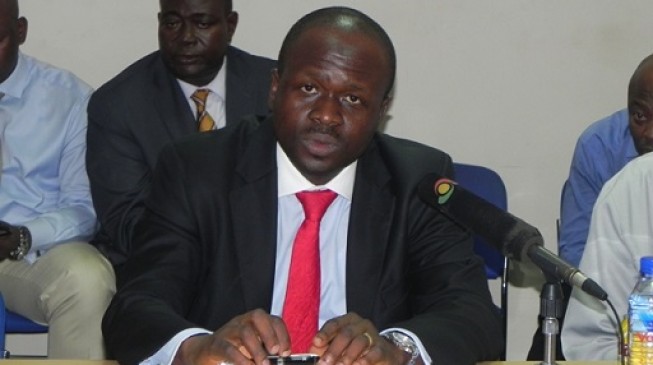 Ghana may ban flights from Nigeria over Ebola