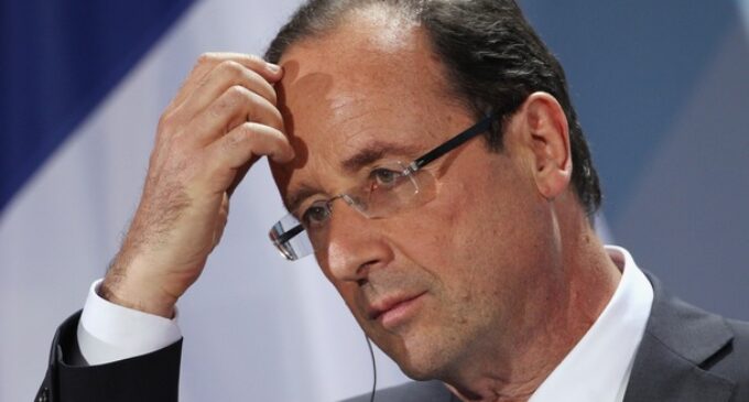 France dissolves cabinet over disagreement
