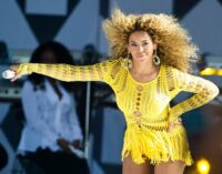 WATCH: Beyonce’s wardrobe malfunction on stage