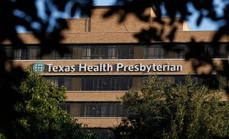 US ‘monitoring 100 people’ after first Ebola confirmation