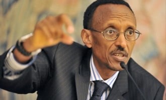 Ebola: Rwanda reverses travel restrictions on US, Spain