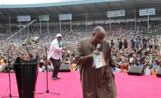 Presidency threatens Amaechi with legal action