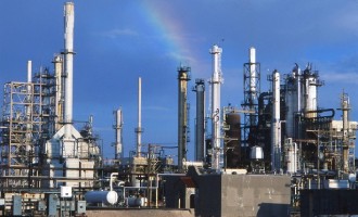 Lagos refinery to start running in 2018, says Dangote