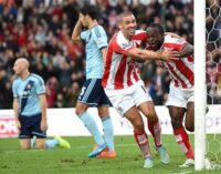 Hazard saves Chelsea, Moses scores for Stoke