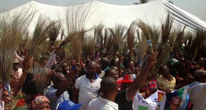 APC: PDP gave brooms to thugs to attack GEJ
