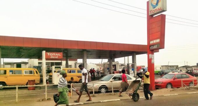 Lagos filling station ‘reluctantly’ begin sale of fuel at N87