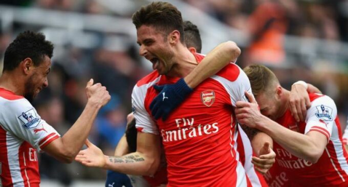 Giroud bags brace for Arsenal gunning for second-spot