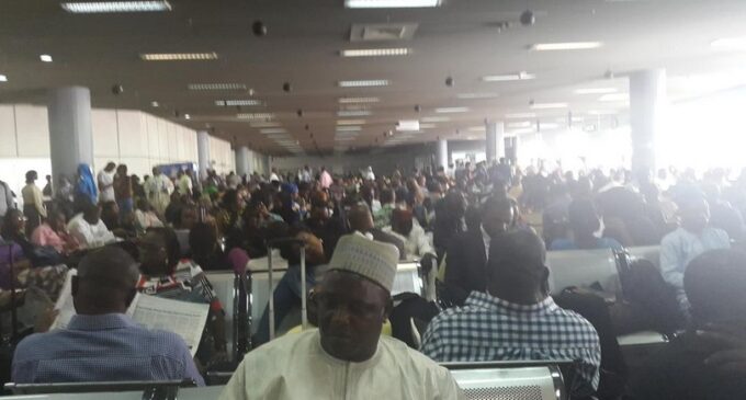 Strike at airports temporarily shelved