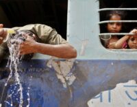 Heatwave kills  800 in India
