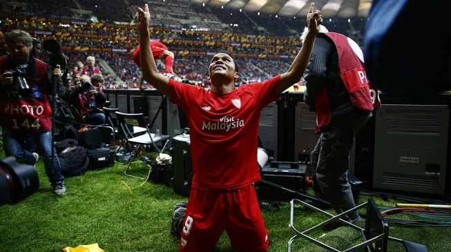 Sevilla retain Europa League