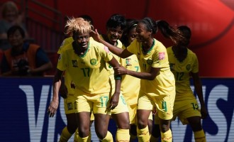 Cameroon maul Ecuador in Enganamouit show