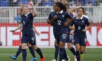 Le Sommer’s stunning strike earns France win over England