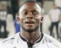 Nigerian defender, Oniya, dies after collapsing on the pitch