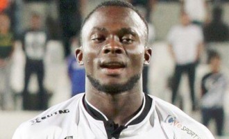 Nigerian defender, Oniya, dies after collapsing on the pitch