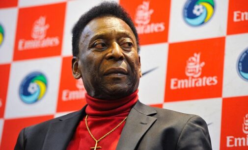 Pele back in hospital two months after surgery