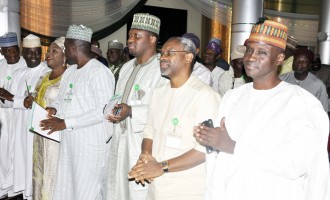 Buhari to meet APC reps on Monday