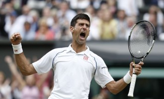 Djokovic beats Federer to win Wimbledon