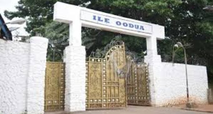 ‘Angry’ Ife palace flays reports of Ooni’s death