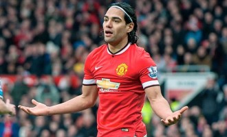 Chelsea sign Falcao on loan