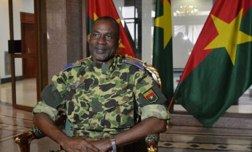 Burkina coup leader backs down, to hand over power