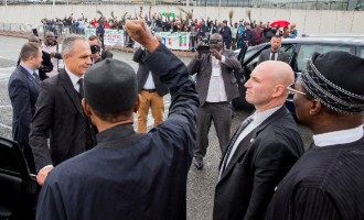 There’s more to Nigeria than oil, Buhari tells French investors