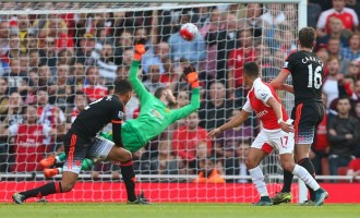 United gunned down by Arsenal at the Emirates