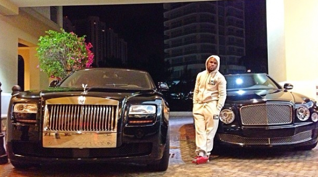 Mayweather loses Bentley, two Rolls Royce to fire