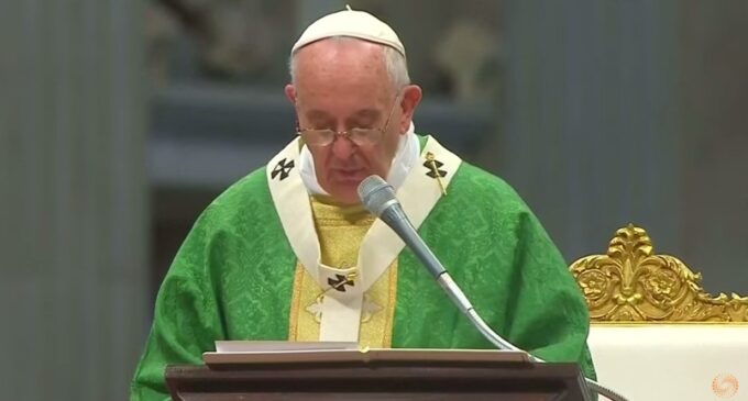 Pope extends power to forgive abortion to all priests