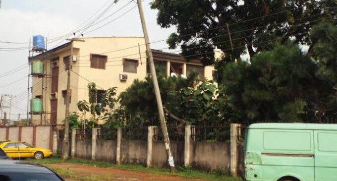ALERT: Like it happened in UNILAG, this dangling high-tension pole could electrocute someone