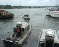 Navy arrests ‘oil thieves’, seizes 6 vessels