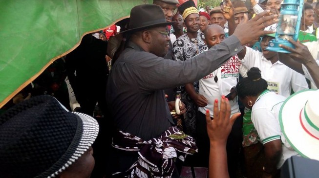 Dickson floors Sylva at appeal court