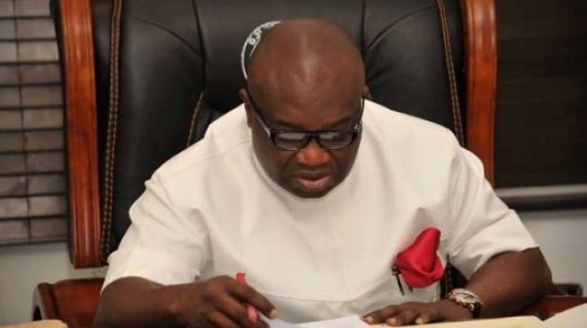Ikpeazu declares curfew in Aba as soldiers besiege city