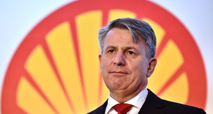 Shell to lay off 10,000 workers