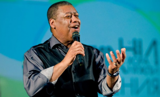 Ron Kenoly, Chris Morgan ‘take music and miracles to Jos’