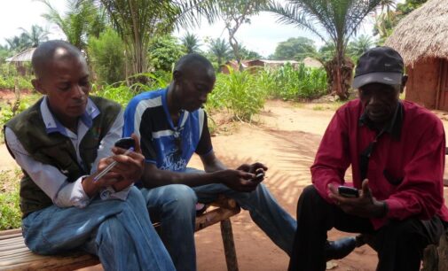 Congo bans phone communication during election