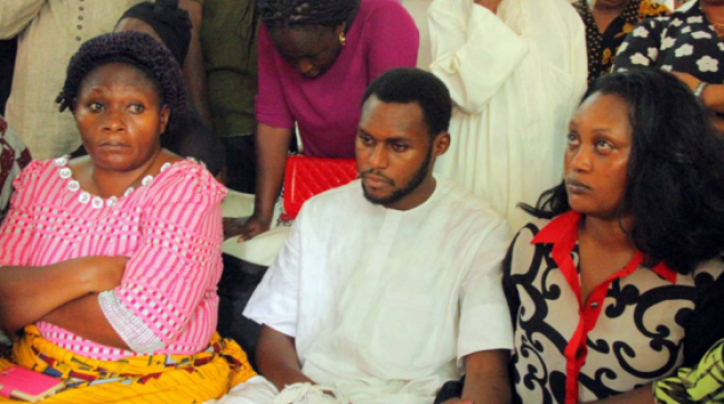 FG offers scholarship to Ocholi’s children