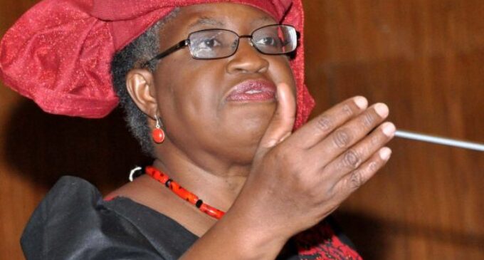 Okonjo-Iweala knocks ‘mischief makers’, denies deriding Amaechi, Fashola